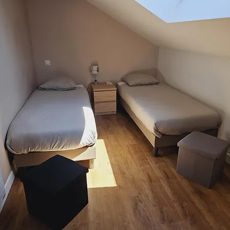 Maison De 2 Proche A11 Ancenis, Logis Du Chateau Rouge *