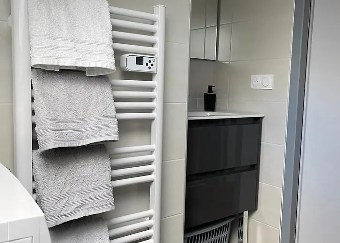 Maison De 2 Proche A11 Ancenis, Logis Du Château Rouge Hébergement de vacances *