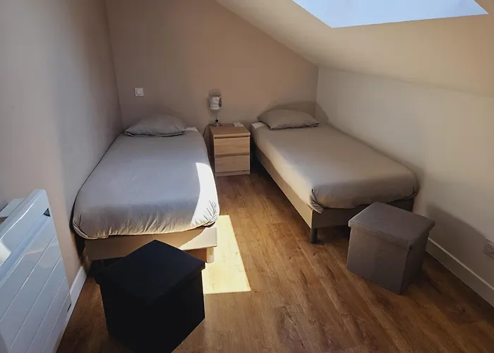 Maison De 2 Proche A11 Ancenis, Logis Du Château Rouge *